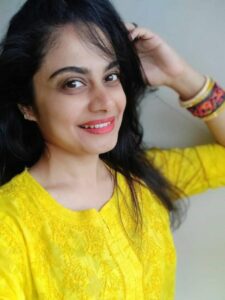 cropped-1606376686_540_Toral-Rasputra-Biography-in-Hindi-age-Career-family-Serial.jpg