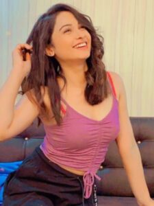 cropped-Neha-Jurel-Net-Worth.jpg