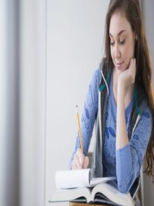 cropped-student-learning-56a7923a3df78cf772973ce5.jpg