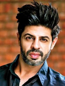 cropped-811900-791801-ssumier-pasricha.jpg