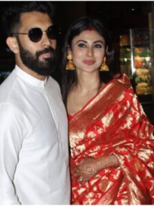 cropped-Mouni-Roy-1200-1.jpg
