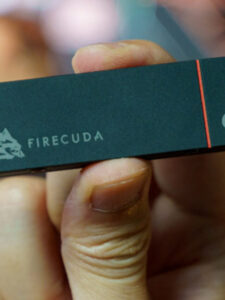 cropped-firecuda-530-ssd-ps5.jpg