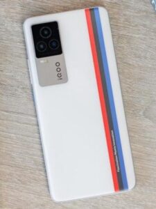 cropped-iqoo_7_legend_review_thumb800.jpg