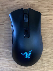 cropped-razer-deathadder-v2-pro-wireless-gaming-mouse_khyx.jpg