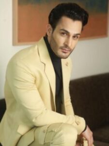 cropped-Umar-Riaz-feature-image.jpg